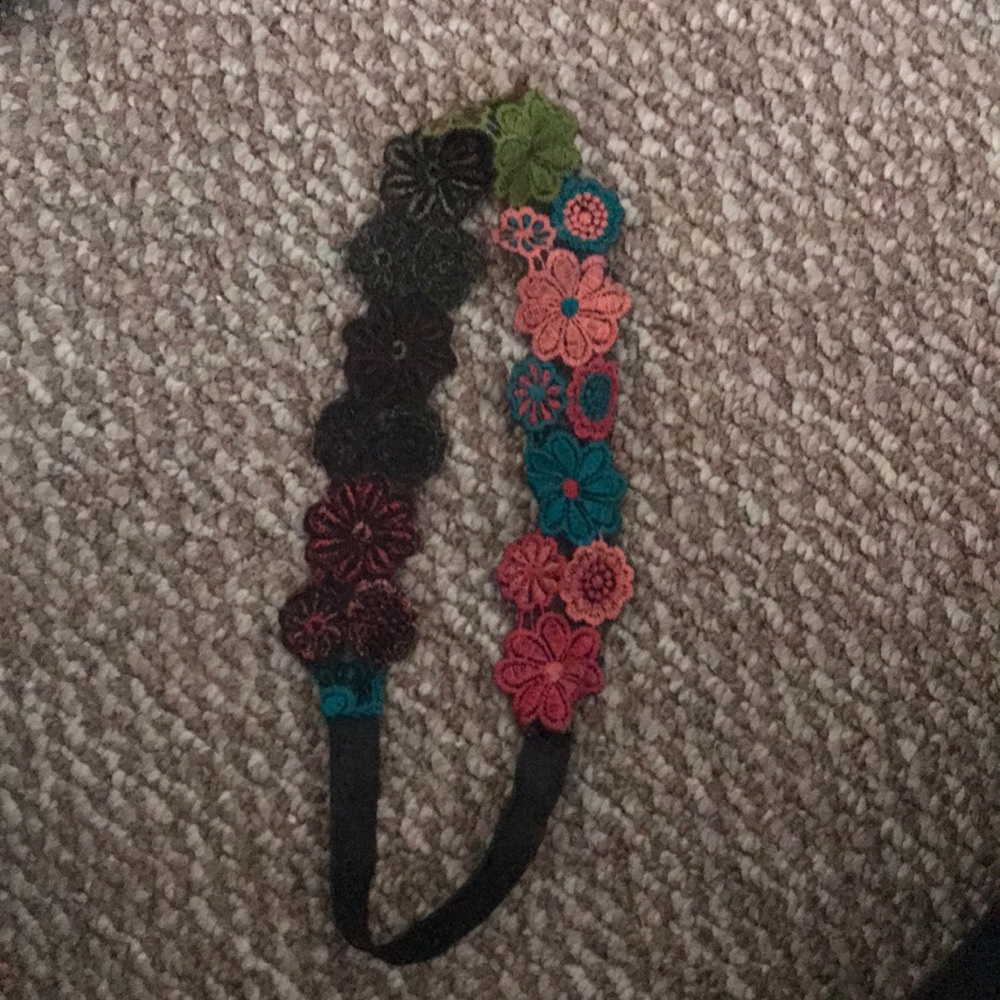 Vintage floral embroidered headband
